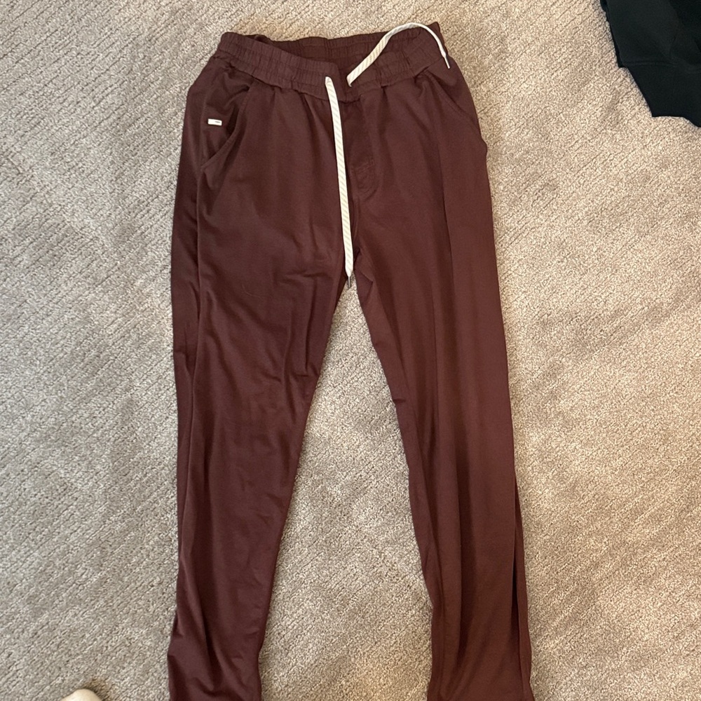 Vuori Dark Brown Joggers with Pocket